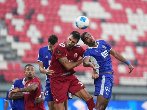 Persija kalah 1-2 dari Persib pada babak semifinal Piala Presiden 2026 di Stadion Kapten I Wayan Dipta, Gianyar, Bali, Selasa (4/8).