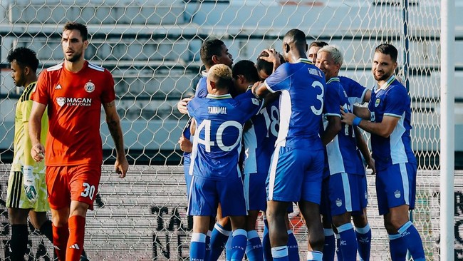 Persija kalah 1-2 dari Persib pada babak semifinal Piala Presiden 2026 di Stadion Kapten I Wayan Dipta, Gianyar, Bali, Selasa (4/8).