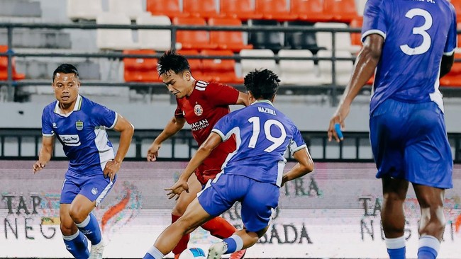 Persija kalah 1-2 dari Persib pada babak semifinal Piala Presiden 2026 di Stadion Kapten I Wayan Dipta, Gianyar, Bali, Selasa (4/8).