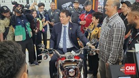 Menteri Keuangan Purbaya Yudhi Sadewa bercerita tidak bisa membeli motor Harley-Davidson dengan harga diskon karena khawatir dianggap sebagai gratifikasi. Cerita itu disampaikan Purbaya saat menghadiri GAIKINDO Indonesia International Auto Show (GIIA