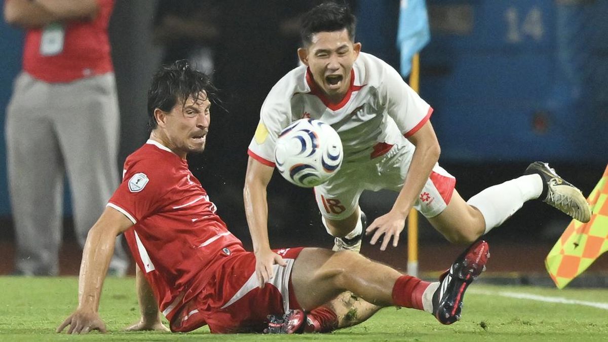 CNN Indonesia: "Thua Việt Nam vì thử nghiệm đội hình" 2 Đội tuyển quốc gia Indonesia đã bị Việt Nam đánh bại tại Cúp Liên đoàn bóng đá châu Á (AFF Cup).