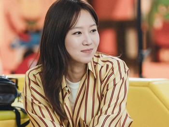 Aktris Gong Hyo Jin kembali menjadi perbincangan hangat bersamaan dengan comeback-nya di drama Korea terbaru, A Bona Fide Killer yang tayang pada (31/7) lalu./ Foto: instagram.com/mbcdrama_now