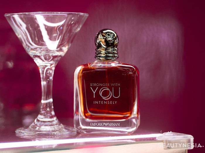 Armani 'Stronger with You'
