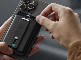 Sering Parno Dompet Ketinggalan Pas Liburan? Aksesori HP Ini Bisa Jadi Solusi