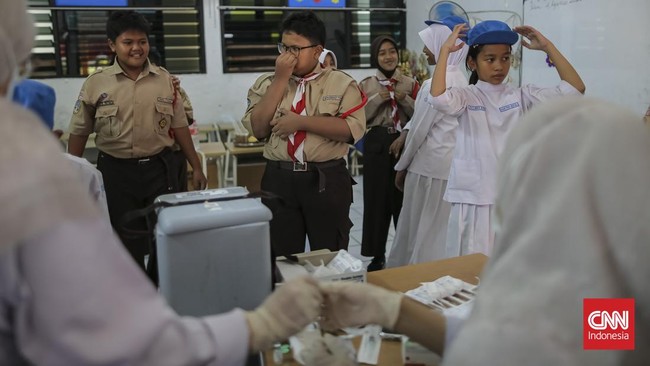 HPV Bukan Cuma Urusan Perempuan, Anak Lelaki Pun Divaksin