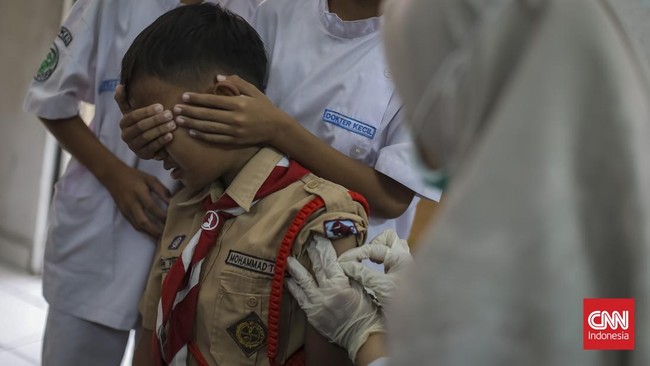 HPV Bukan Cuma Urusan Perempuan, Anak Lelaki Pun Divaksin