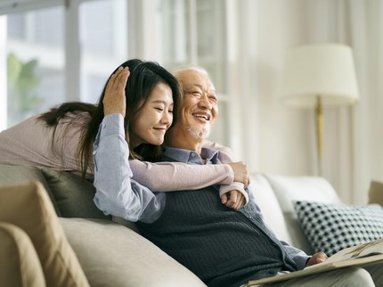 Ayah Ini Tulis Pesan untuk Putrinya yang Baru Putus Cinta, Isinya Menyentuh