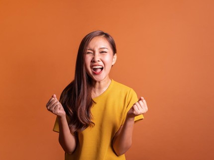 Ternyata Orang yang Bahagia Sering Gunakan 5 Warna Ini dalam Keseharian