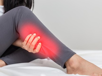 Kaki Kram saat Tidur di Malam Hari? Ini 7 Penyebab yang Sering Tidak Disadari dan Cara Mengatasinya