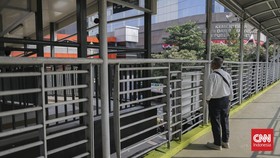 20 Titik Pelat Baja Hilang, JPO Bulungan Jaksel Ditutup Sementara