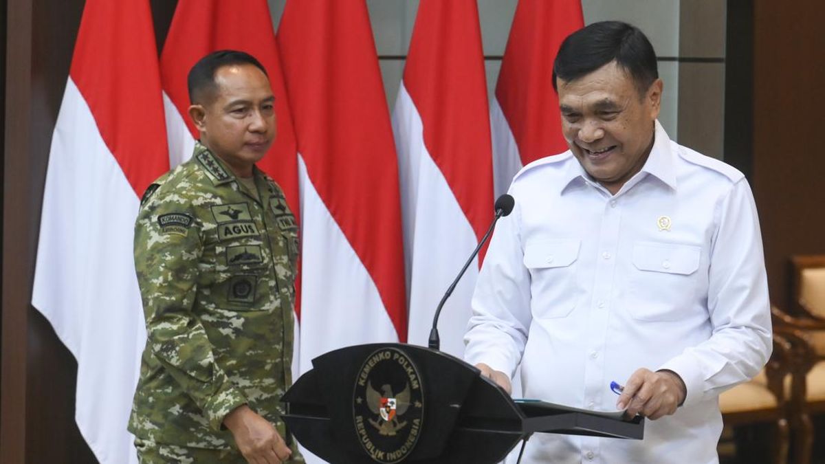 Menko Polkam Buka Suara soal Fenomena Mal Pasang Pagar Tinggi