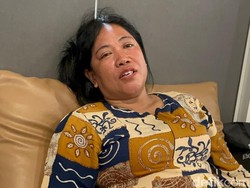 Cerita Ibu Terpisah dengan Anaknya di Laut Saat Kebakaran KM Mutiara