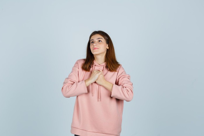 Orang yang tenang secara mental dan emosional akan mengucapkan, “Aku bisa!”. Siapa sangka, di balik kalimat sederhana tersebut dapat membangkitkan semangat dan percaya diri.
