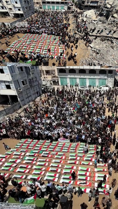 Pemakaman 112 Jenazah Satu Keluarga Korban Serangan Israel di Gaza