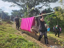 48 Jenazah Dipindahkan Lewat Tradisi Mangngaro di Mamasa demi Hormati Leluhur