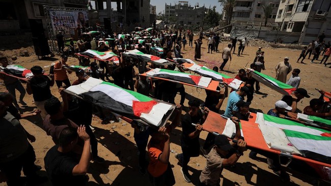 Pemakaman 112 Jenazah yang Baru Ditemukan di Reruntuhan Gaza