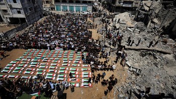 Pemakaman 112 Jenazah yang Baru Ditemukan di Reruntuhan Gaza