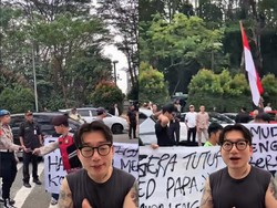 Aksi Demo di Resto Nonhalal Milik Wilgoz hingga 7 Bahan Pengganti Garam