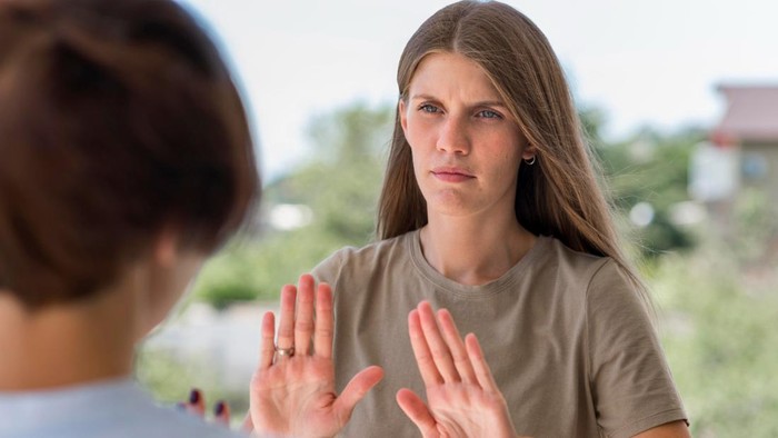 Lepas dari People Pleasing, Ini 5 Cara Menetapkan Batasan Diri Tanpa Rasa Bersalah
