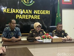 Kantor Disdik-BKD Parepare Digeledah Kejari Terkait Korupsi Pengadaan Laptop