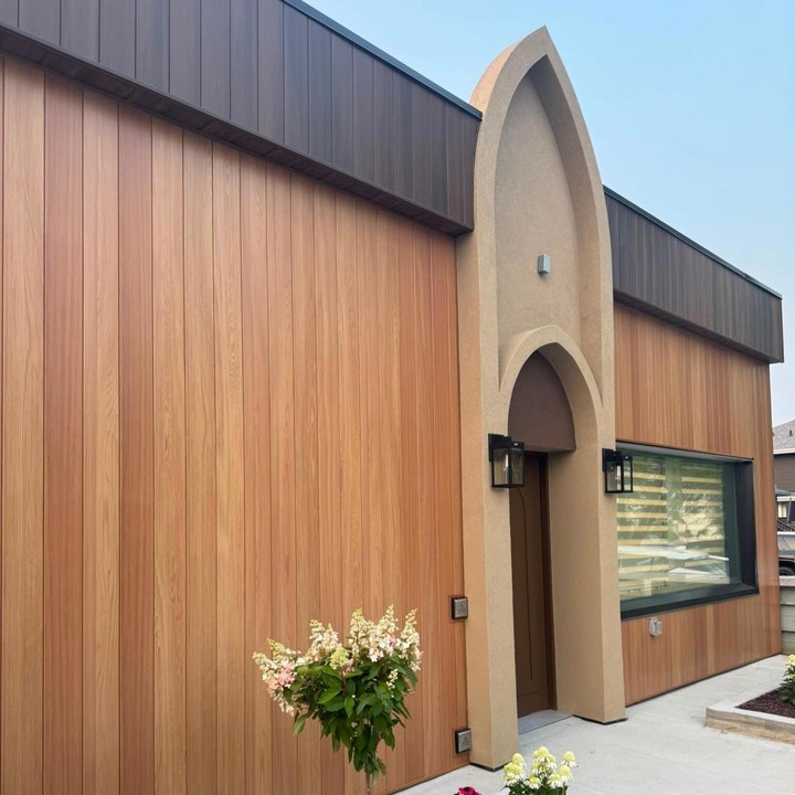 <p>Dalam unggahan tersebut, Tengku Firmansyah mengucapkan rasa syukur atas peresmian masjid yang diberi nama Al-Ikhlas Centre. &ldquo;Alhamdulillah, seneng banget bisa ketemu lagi sama Ustadz <em>@fatihkarim</em> <em>and welcome to Edmonton</em> buat <em>@nikitawillyofficial94</em> dan Indra Priawan yang telah hadir dalam acara <em>soft launching</em> Al-Ikhlas Centre <em>@masjidedmontonkanada,</em>&rdquo; tulis Tengku Firmansyah, dikutip dari laman Instagram <em>@tengku_firmansyah,</em> Kamis (6/8/2026). (Foto: Instagram @tengku_firmansyah)</p>
