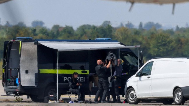 Teror Objek Misterius Tabrak Pesawat di Bandara Jerman