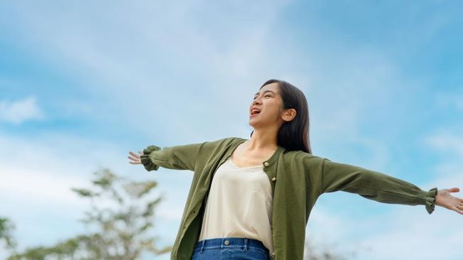 6 Ciri Kepribadian Orang yang Lebih Menyukai Musim Panas