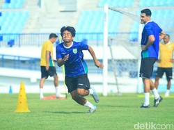Persela Promosikan 2 Putra Lamongan ke Tim Utama