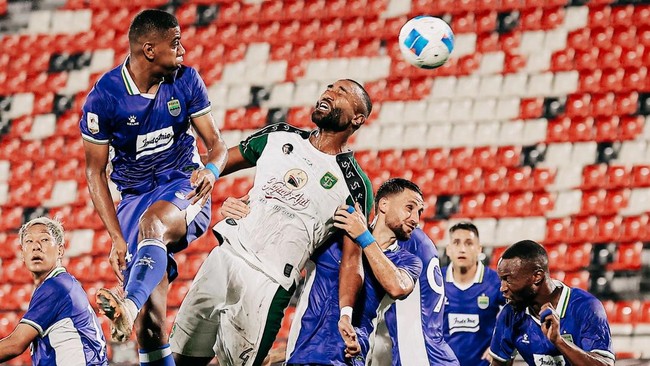 Persebaya Surabaya juara Piala Presiden 2026 usai mengalahkan Persib Bandung lewat adu penalti 6-5 (1-1) di Stadion Kapten I Wayan Dipta, Gianyar, Bali, Kamis (6/8). (Arsip Media Piala Presiden 2026)