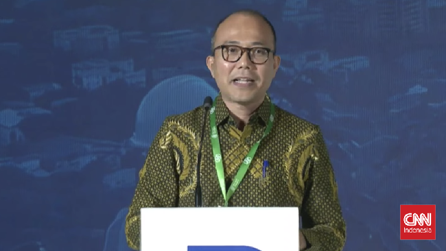 Plt. Deputi Bidang Usaha Mikro & Deputi Bidang Kewirausahaan Kementerian UMKM M. Riza Damanik di The Bangun Bangsa Conference
