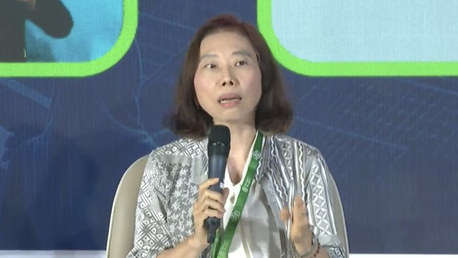 Prof. Juniati Gunawan, PhD / Guru Besar & Head of Trisakti Sustainability Center (TSC) di di The Bangun Bangsa Conference