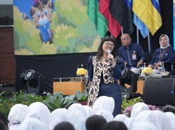 Wamen Stella Ungkap Kunci Utama Sarjana Sukses di Era AI, Bukan Cuma Ijazah!