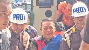 Febrie Jalani Pemeriksaan sebagai Tersangka di Kejagung