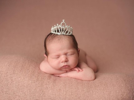 150 Nama Bayi Terinspirasi Kristal dan Artinya untuk Anak Laki-laki dan Perempuan