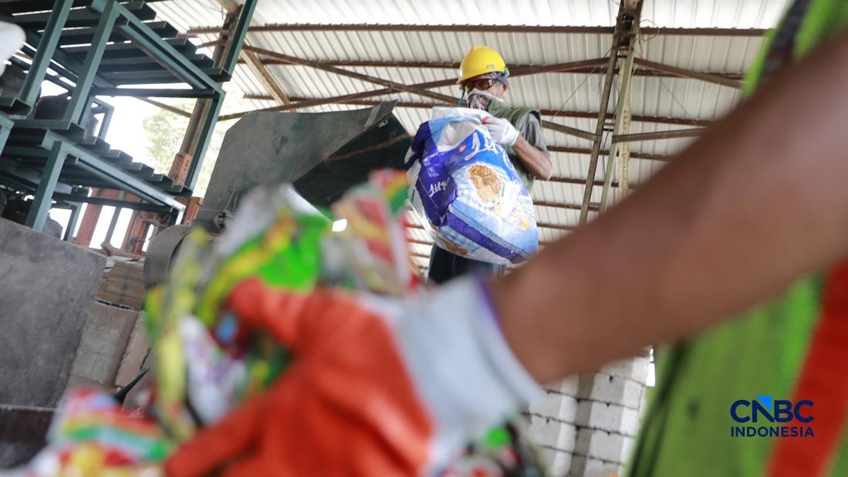 Sampah Plastik Bisa Jadi BBM Terbarukan, Bahkan Lebih Bagus Solar