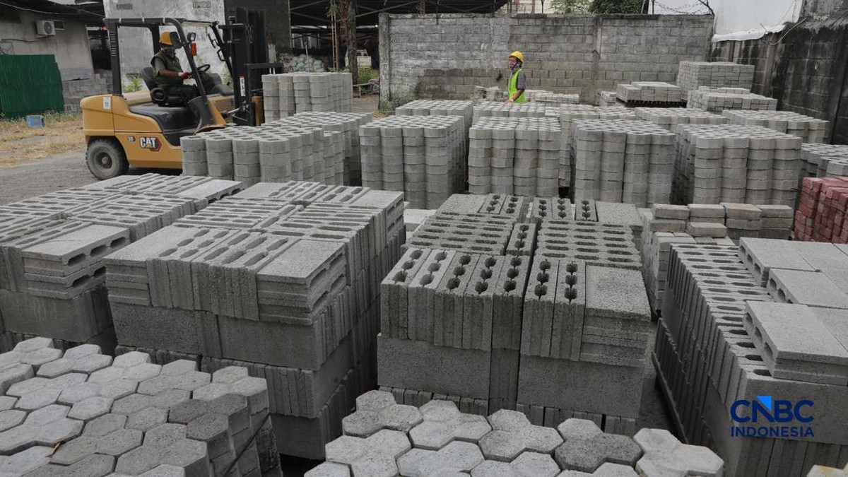 Paving Plastik: Proyeksi Ekonomi Sirkular dan Tantangan Fundamental Industri