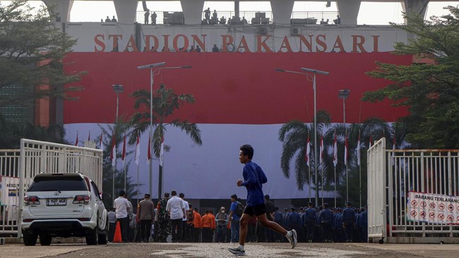 Bendera Merah Putih Raksasa Mulai Berkibar Sambut HUT ke-81 Kemerdekaan RI