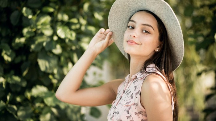 4 Ciri Kepribadian Perempuan yang Miliki Kecantikan Luar dan Dalam