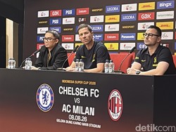 Chelsea Main di Jakarta, Xabi Alonso: Jersey Biru di Mana-mana