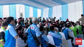 Peserta Apel Kebangsaan Jaga Jakarta untuk Indonesia yang diselenggarakan di Kawasan Monas, Jakarta, Sabtu (8/8).
