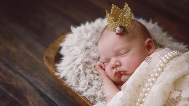 150 Nama Bayi Terinspirasi Batu Permata dan Artinya untuk Anak Laki-laki dan Perempuan