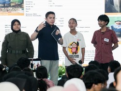 Seskab Dorong Anak Putus Sekolah Berani Bermimpi Besar di Sekolah Rakyat