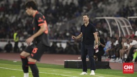Xabi Alonso saat Chelsea vs AC MIlan di GBK. CNNIndonesia/Adi Maulana Ibrahim