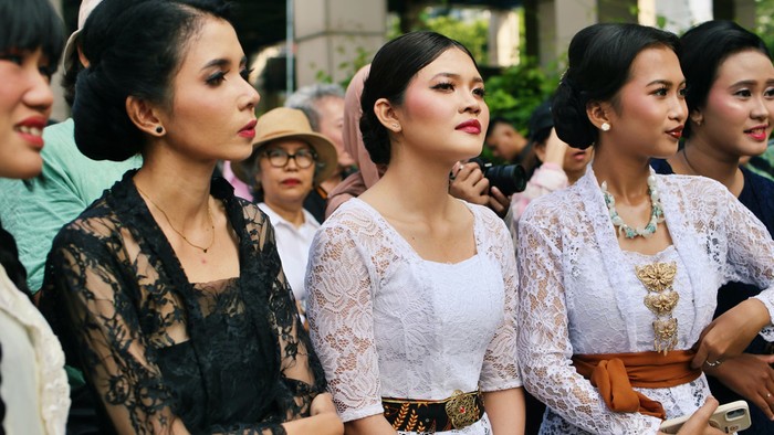5 Kebiasaan Orang Indonesia yang Bikin Bule Culture Shock