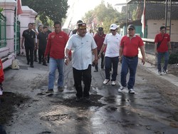 Bupati Marhaen Pimpin Kerja Bakti Serentak Sambut HUT ke-81 RI
