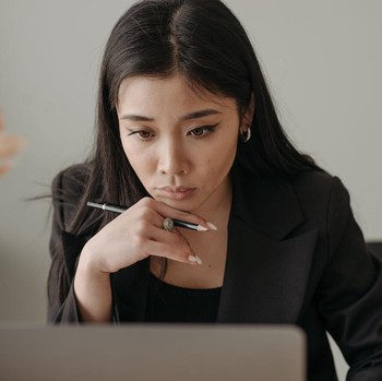 5 Cara Melakukan Friction-Maxxing, Trik Kecil yang Bisa Bantu Kamu Lebih Fokus dan Produktif