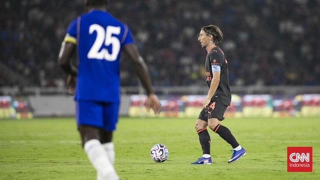 Chelsea sukses membantai AC Milan 3-0 dalam pertandingan uji coba bertajuk Indonesia Super Cup 2026 di Stadion Utama Gelora Bung Karno, Senayan, pada Sabtu (8/8)
