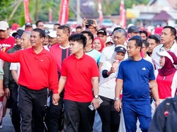 Peringati Hari Pramuka, Gubernur Sulsel-Mentan Meriahkan Jalan Sehat di Bone