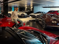 Ronaldo Pamer Mainan di Garasi: Ada 3 Bugatti dan Deretan Ferrari Langka