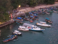 Mancing Mania, Ratusan Pemancing Adu Tangkas Berburu Tuna di Pandeglang